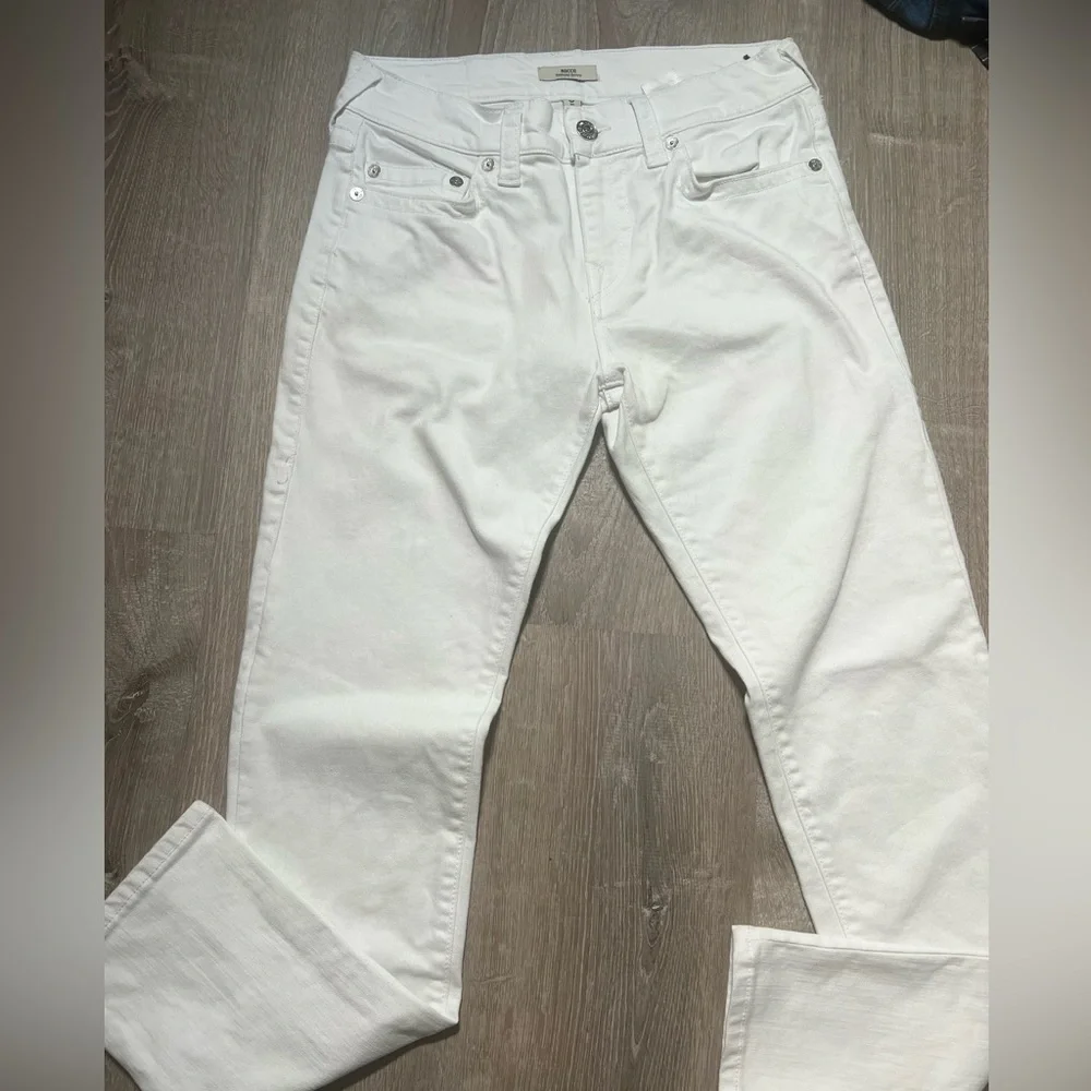 True‎ Religion Rocco Relaxed Skinny White Jeans- 30